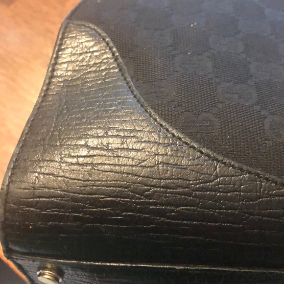 Authentic Gucci satchel - Picture 7 of 8